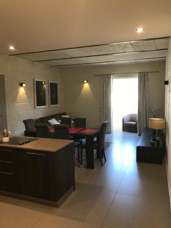 Orangerie Lodge Валета Екстериор снимка